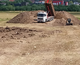 Bobcat/ Račiokas/ Juodžemis/ smelis/ žvyras. / MB RAUSTA / Darbų pavyzdys ID 2863423