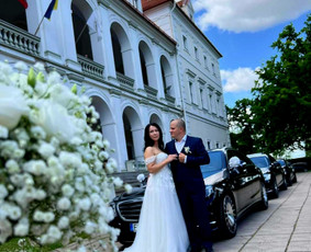 Mercedes nuoma su vairuotoju