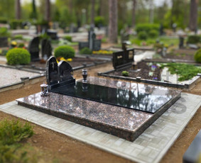 Kapaviečių tvarkymas, paminklai, plokštės, granito gaminiai - Granito plokštės kapams, dengimas - 1 Granito plokštės kapams, dengimas - Kapaviečių tvarkymas, paminklai, plokštės, granito gaminiai - 1