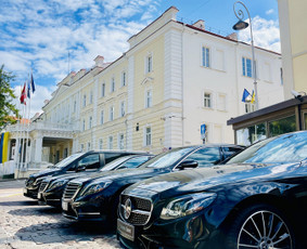 Prabangių automobilių nuoma vestuvėms Kaune, Vilniuje / Automobilių nuoma su vairuotoju / Darbų pavyzdys ID 2869909