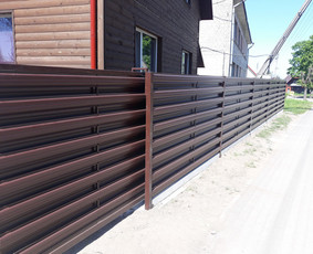 Kiemo vartų ir tvorų gamyba ir montažas - Metalinės tvoros - 4 Metalinės tvoros - Kiemo vartų ir tvorų gamyba ir montažas - 4