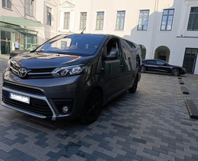 Keleivių pervežimas mikroautobusais su vairuotoju / TRANSFERSLTU / Darbų pavyzdys ID 2880323