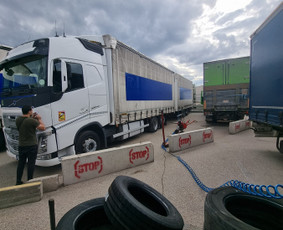 Lengvųjų automobilių ir Sunkvežimių Mobilus padangų montavim - Ratlankių lyginimas, remontas - 3 Ratlankių lyginimas, remontas - Lengvųjų automobilių ir Sunkvežimių Mobilus padangų montavim - 3