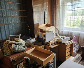 Senų baldų išvežimas - Fiskaro nuoma Perkraustymo paslaugos Krovinių pervežimas - 1