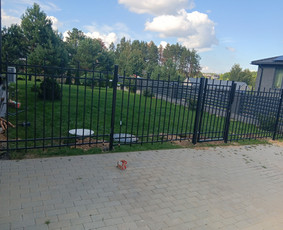 Montuojam segmentines ir metaliniu tvoralenčių tvoras / Arvydas / Darbų pavyzdys ID 2887811