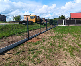 Montuojam segmentines ir metaliniu tvoralenčių tvoras / Arvydas / Darbų pavyzdys ID 2887823