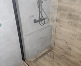 Plyteliu klijavimas. Įvairių dydžių. / Evaldas Sadauskas / Darbų pavyzdys ID 2890803