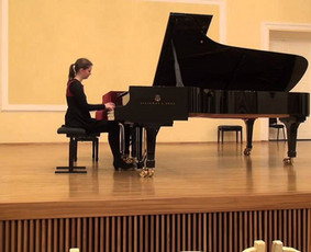 Fortepijono pamokos/ Piano lessons/ Klavierunterricht - Muzikos mokytojai - 2 Muzikos mokytojai - Fortepijono pamokos/ Piano lessons/ Klavierunterricht - 2