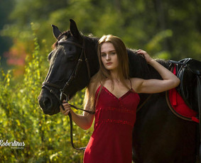 fotosesija su žirgu. Fotografas, Robertinas