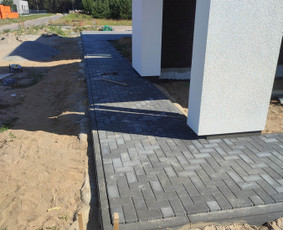 Trinkelių klojimas, Lietaus nuotekos, vejos įreng. / Kiemo darbai / Darbų pavyzdys ID 2906993