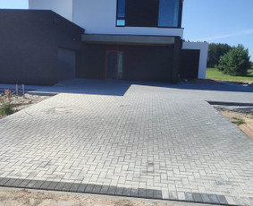 Trinkelių klojimas, Lietaus nuotekos, vejos įreng. / Kiemo darbai / Darbų pavyzdys ID 2906995