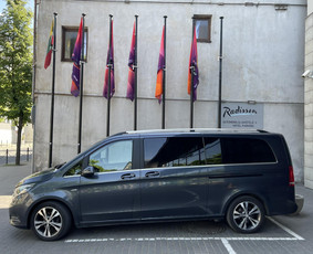 Keleivių pervežimas mikroautobusais ir prabangiu transportu / ISSINUOMUOKAUTO.LT / Darbų pavyzdys ID 2910959