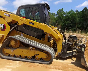 Mini ekskavatoriaus ir krautuvo nuoma - Įvairios technikos nuoma - 4 Įvairios technikos nuoma - Mini ekskavatoriaus ir krautuvo nuoma - 4