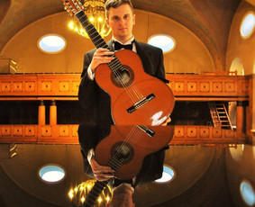Gitaros ir Ukulelės pamokos Vilniuje į namus - Muzikos mokytojai - 1 Muzikos mokytojai - Gitaros ir Ukulelės pamokos Vilniuje į namus - 1
