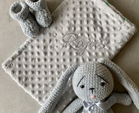Personalizuotos, siuvinėtos dovanos, logotipų siuvinėjimas - Rankšluosčių siuvinėjimas - 1 Rankšluosčių siuvinėjimas - Personalizuotos, siuvinėtos dovanos, logotipų siuvinėjimas - 1