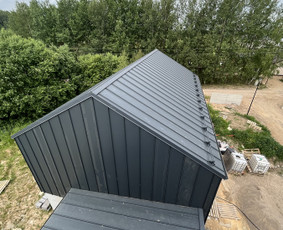 Stogu dengimas, mediniai/skardiniai fasadai, terasos. / JunMar / Darbų pavyzdys ID 2917311
