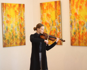Smuiko muzika jūsų šventėms / Smiltė Rapečkaitė / Darbų pavyzdys ID 2922843