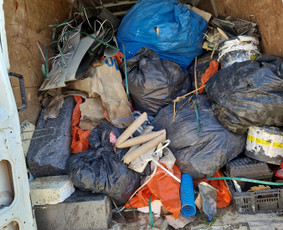 Pigus šiukšlių bei senų baldų išvežimas. Griovimo darbai. - Senų baldų išvežimas - 3 Senų baldų išvežimas - Pigus šiukšlių bei senų baldų išvežimas. Griovimo darbai. - 3