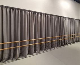 Roletai, žaliuzės, tinkleliai nuo uodų, užuolaidos, langai. - Karnizų, roletų montavimas - 2 Karnizų, roletų montavimas - Roletai, žaliuzės, tinkleliai nuo uodų, užuolaidos, langai. - 2