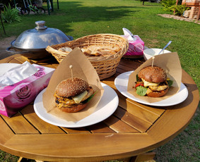 Kar&scaron;tųjų patiekalų gaminimas - Grill &scaron;efo paslaugos - 1