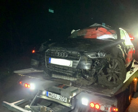 Tralas Klaipėda - Techninė Pagalba Kelyje - Pagalba užklimpus automobiliui - 2 Pagalba užklimpus automobiliui - Tralas Klaipėda - Techninė Pagalba Kelyje - 2