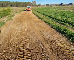 Smėlis , žvyras , skalda , kelių įrengimas / Arturas .  MB Girdenita / Darbų pavyzdys ID 2947552