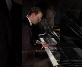 Džiazo pianistas ir grupė / Linas Karaliūnas / Darbų pavyzdys ID 2950982