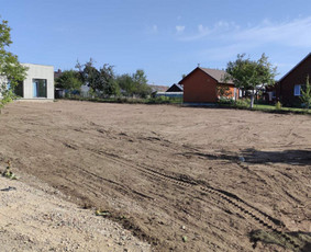 Sklypo lyginimas, formavimas - Žemės darbai / vikšrinio T66 Bobcat krautuvo nuoma - 1