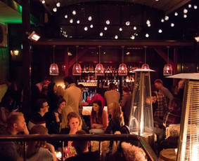 Baras senamiestyje įmonės renginiui 40-150žm. - Patalpų nuoma renginiams - 1 Patalpų nuoma renginiams - Baras senamiestyje įmonės renginiui 40-150žm. - 1