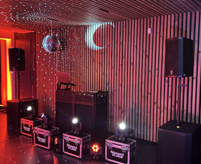 "Aidas Sounds" - Įgarsinimas, Apšvietimas, Djs, Vedėjai - DJ aparatūros nuoma - 1 DJ aparatūros nuoma - "Aidas Sounds" - Įgarsinimas, Apšvietimas, Djs, Vedėjai - 1