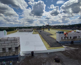 Lietaus nuvedimo sistemos - Plok&scaron;čių stogų darbai prilydoma ir epdm danga - 4