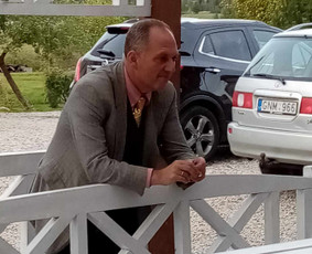Vedėjas Arvydo Jaronskio iškilmės. Arvydas ir A5ko / ajaronskis7 / Darbų pavyzdys ID 2981640