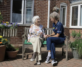 Individuali, orentuota į kiekvieno poreiki pagalba namuose - Ligonių slaugymas namuose - 1 Ligonių slaugymas namuose - Individuali, orentuota į kiekvieno poreiki pagalba namuose - 1