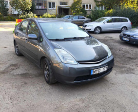 Toyota Prius nuoma - Auto nuoma - 2