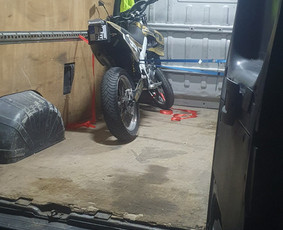 Perkraustymo Paslaugos Šiukšlių Išvežimas - Motociklų pervežimas - 1 Motociklų pervežimas - Perkraustymo Paslaugos Šiukšlių Išvežimas - 1