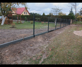 Montuojam segmentines ir metaliniu tvoralenčių tvoras / Arvydas / Darbų pavyzdys ID 3002908
