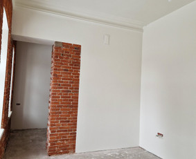 Vidaus apdailos ir remonto darbai - Tapetų klijavimas - 1 Tapetų klijavimas - Vidaus apdailos ir remonto darbai - 1