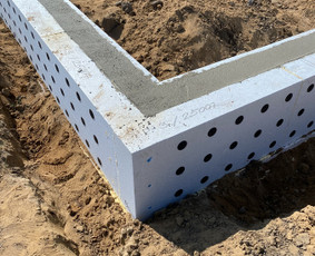 Poliniai pamatai ir betonavimo darbai - Juostiniai pamatai - 2 Juostiniai pamatai - Poliniai pamatai ir betonavimo darbai - 2