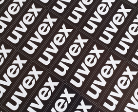 Logotipai l Spauda ant drabužių l Lipdukai l Reklamos gamyba - Ploteriavimo paslaugos - 1 Ploteriavimo paslaugos - Logotipai l Spauda ant drabužių l Lipdukai l Reklamos gamyba - 1