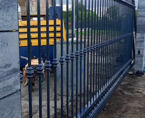 Segmentinių tvorų bei vartų montavimas / MB Metarijus / Darbų pavyzdys ID 3025714
