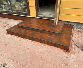 Dizainas, projektavimas ir statyba iš vienų rankų - Plytelių klijavimas - 2 Plytelių klijavimas - Dizainas, projektavimas ir statyba iš vienų rankų - 2