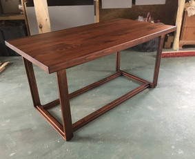 Stalų gamyba - Visų korpusinių bei masyvo baldų projektavimas ir gamyba - 1