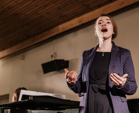 Muzikos mokyklėlė - Privačios vokalo pamokos - 1 Privačios vokalo pamokos - Muzikos mokyklėlė - 1