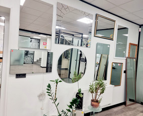 Gaminame įvairiausių dydžių veidrodžiai ir stiklo gaminiai - Veidrodžių gamyba - 1 Veidrodžių gamyba - Gaminame įvairiausių dydžių veidrodžiai ir stiklo gaminiai - 1