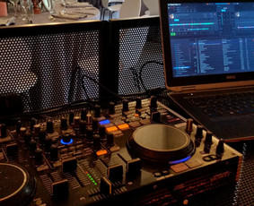 Dj paslaugos. Ir daugiau. / viktoras z / Darbų pavyzdys ID 3074710