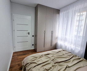 Vidaus apdailos darbai - Durų montavimas - 2 Durų montavimas - Vidaus apdailos darbai - 2