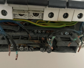 Elektriko paslaugos Kaune - Skubus elektriko iškvietimas - 2 Skubus elektriko iškvietimas - Elektriko paslaugos Kaune - 2