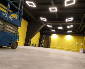 UAB "Simuliatorių akademijos" ofisas, sumontuoti LED šviestuvai.