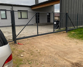 Vartu,varteliu gamyba,montavimas,banketės stulpu betonavimas / Darius / Darbų pavyzdys ID 3098321