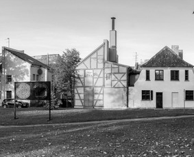 Autorinių fotografinių darbų pardavimas.